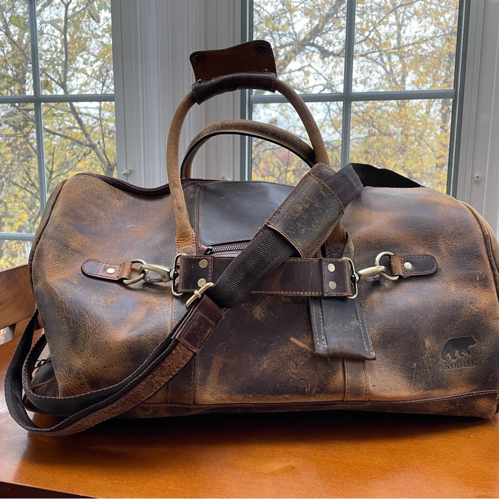 Kodiak Denali 45L leather duffel bag